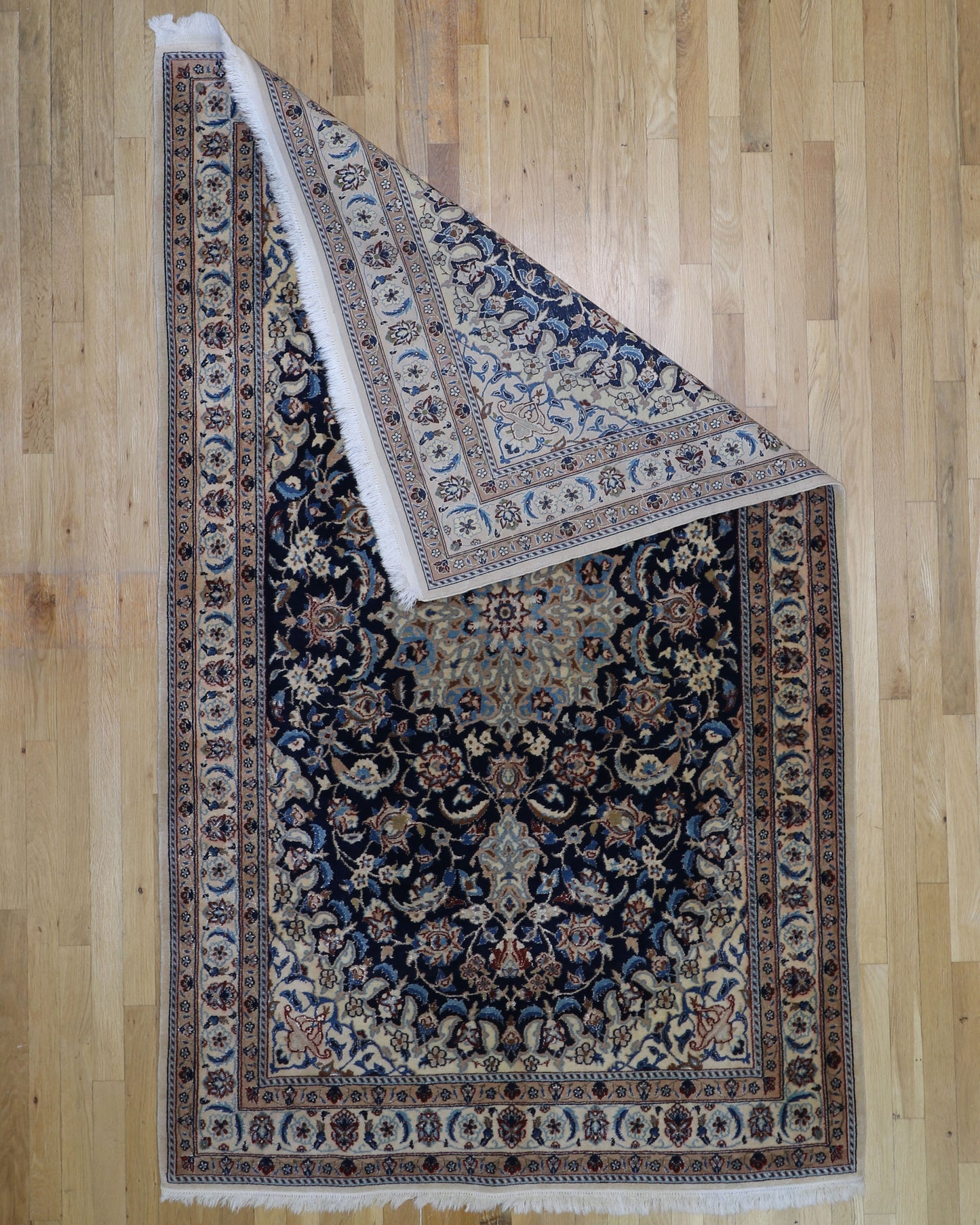 Fine Nain 4'2 x 6'10 Hand Knotted Wool Rug Silk Highlights Perso