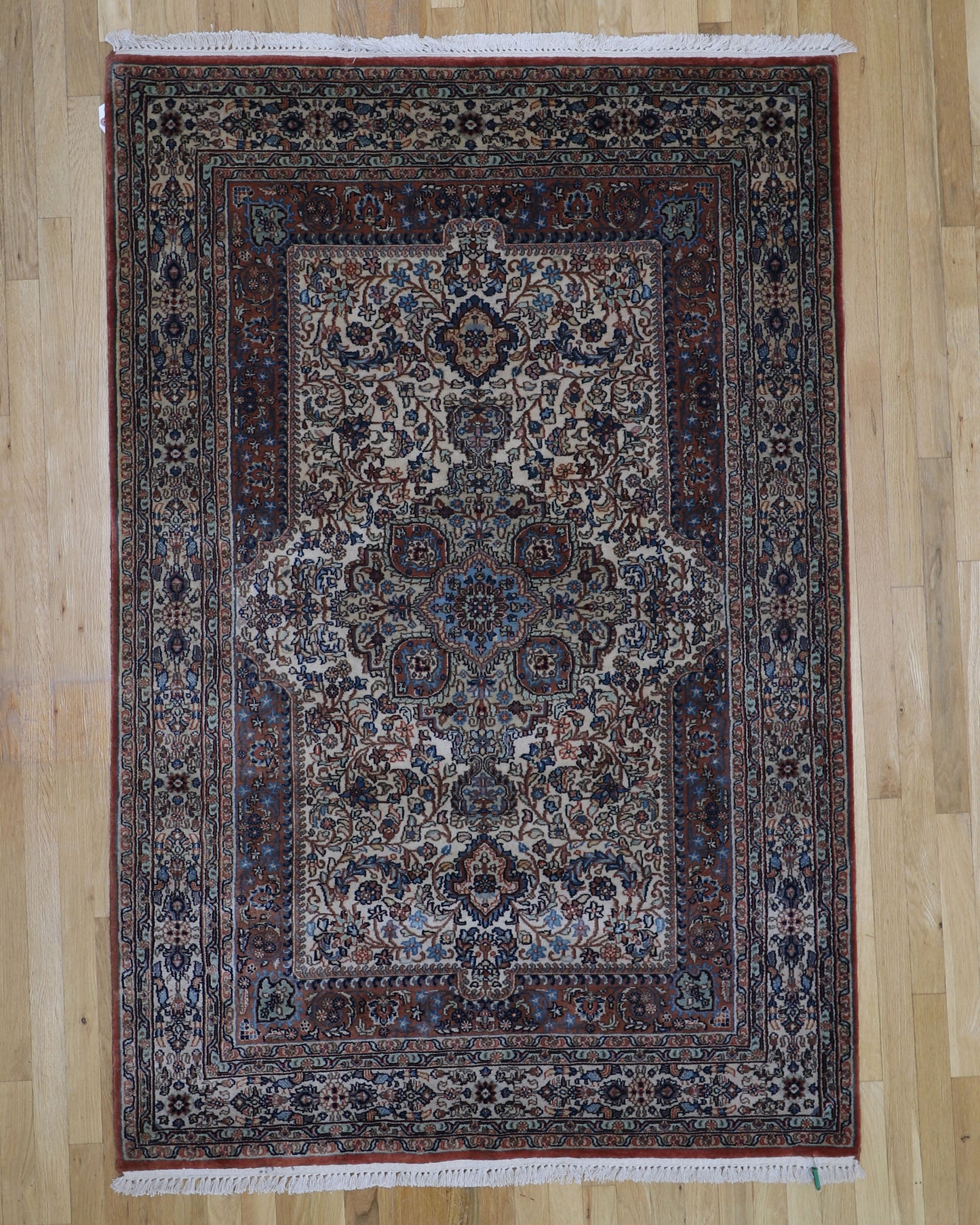 Fine Tabrize 4'2 x 6'2 Hand Knotted Wool Rug India