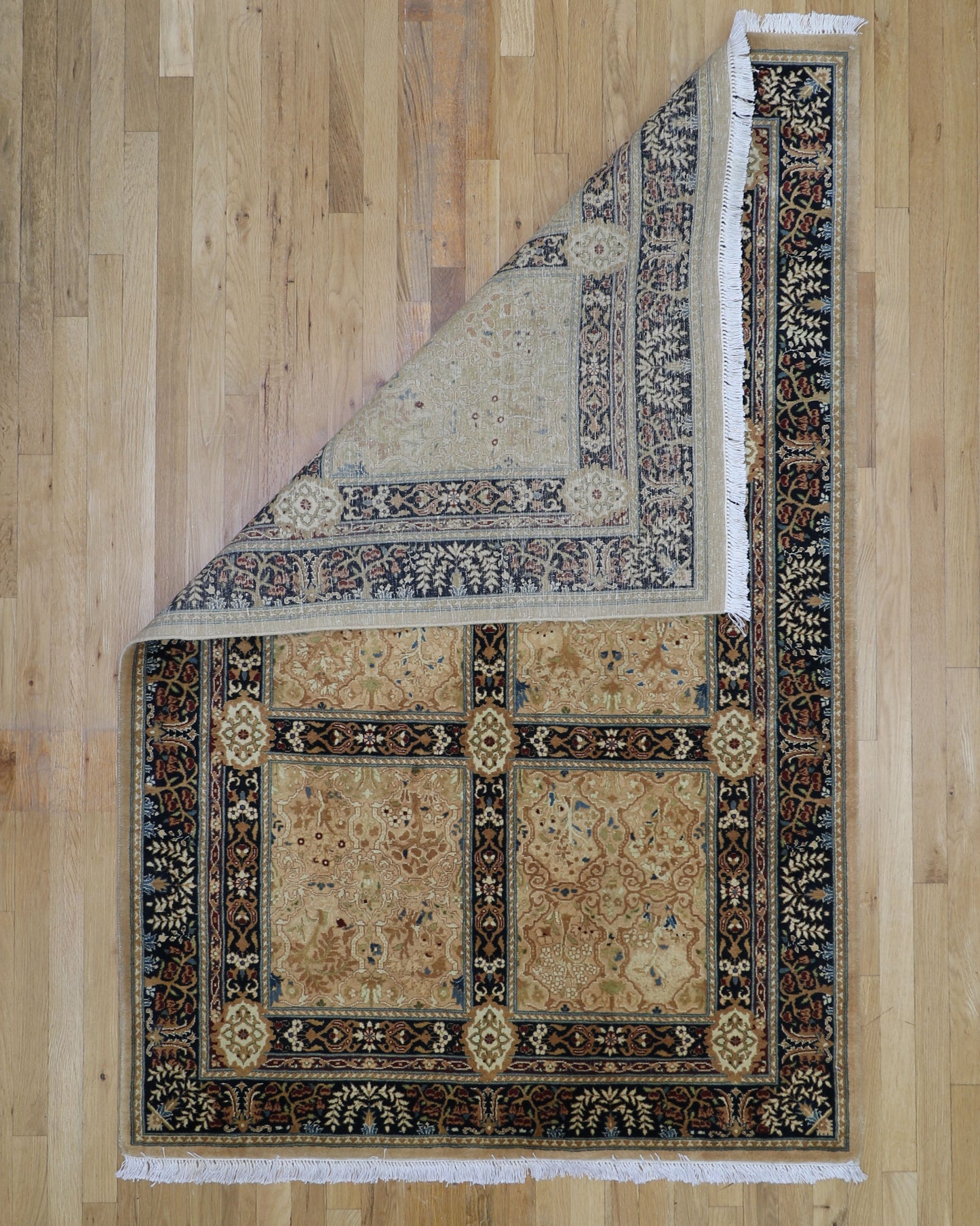 Very Fine Tabrize 4' x 6'2 Hand Knotted Wool Rug Pakistan