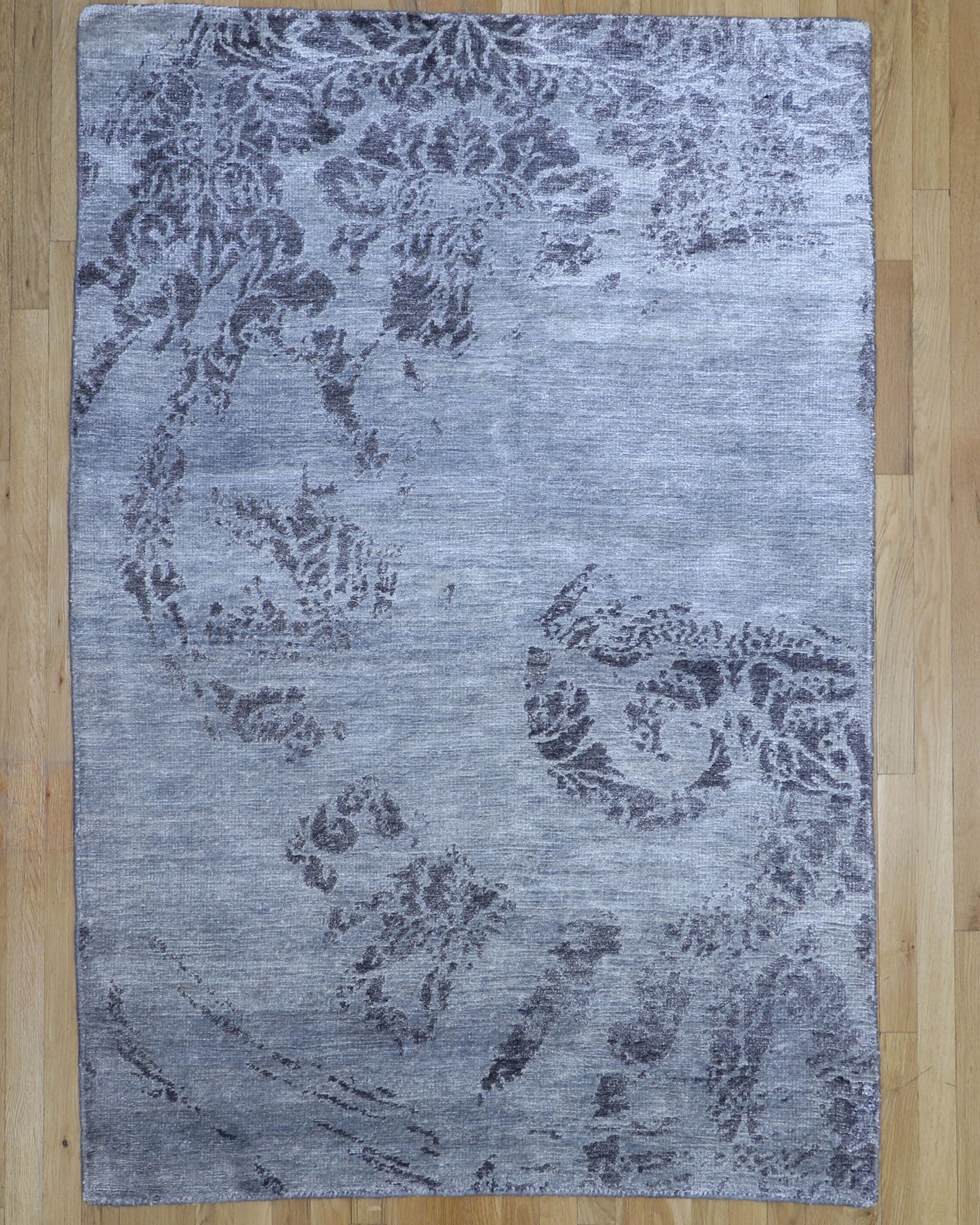 Modern 4' x 5'10 Hand Knotted Silk Rug India